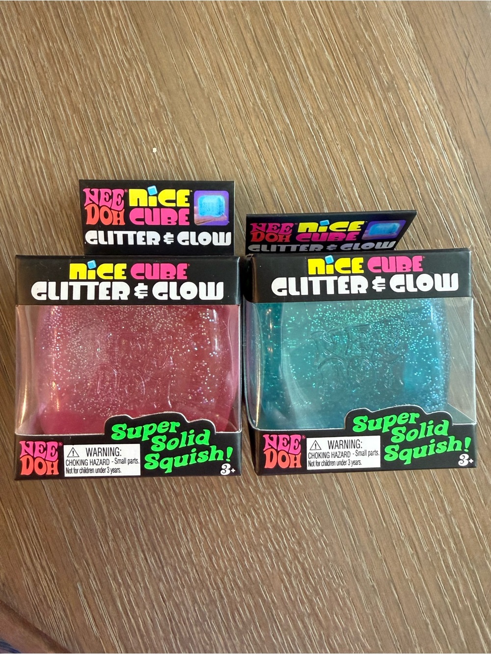 NWT NeeDoh Glitter & Glow Nice Cube set of 2